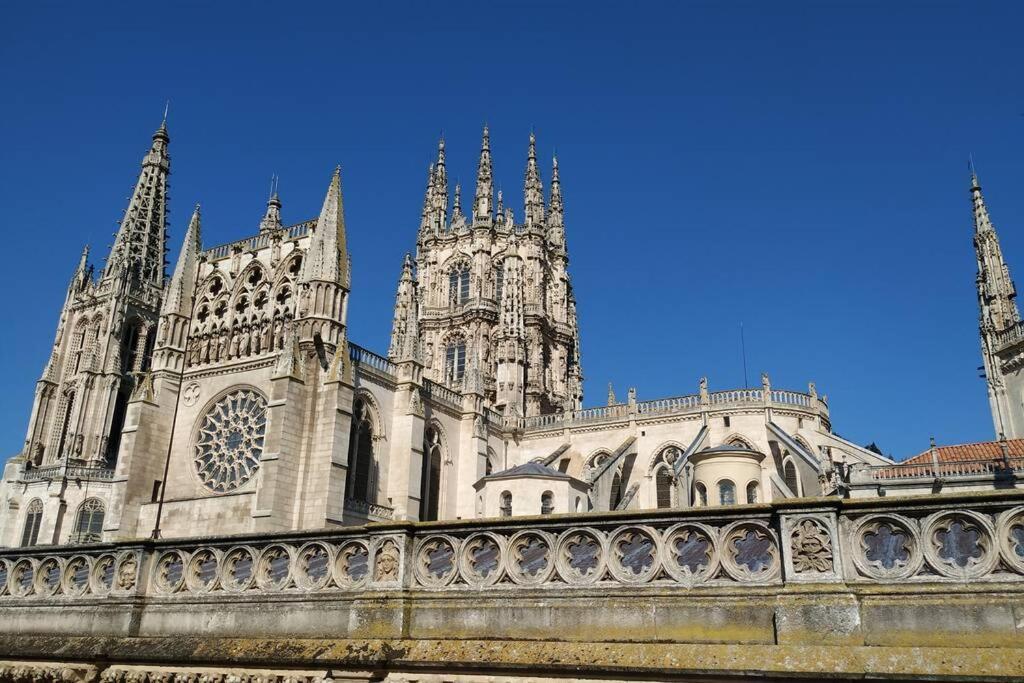 Buhardilla Con Vistas A La Catedral Apartman Burgo Kültér fotó
